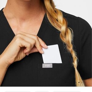 Figs Women's Black V-Neck Top